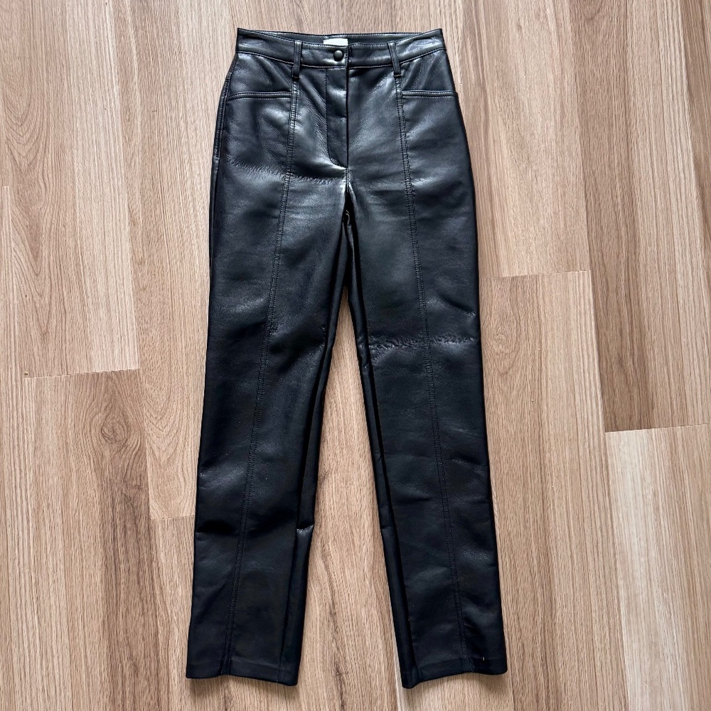 Aritzia Vegan Leather Pants - Wilfred Rebel Pant - Size 0